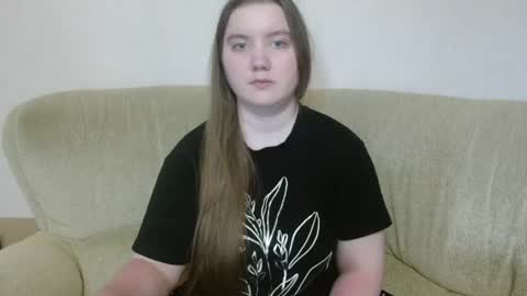 Josefin online show from July 9, 10:30 am