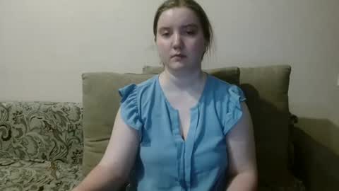 Josefin online show from July 28, 2:13 pm