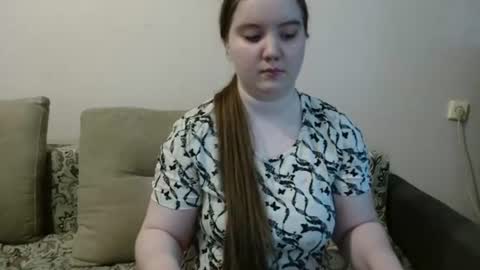 Josefin online show from June 26, 7:03 am