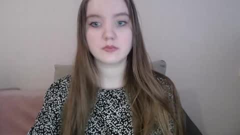 Josefin online show from January 3, 7:27 am