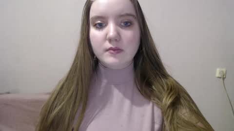 Josefin online show from December 16, 4:45 am