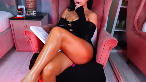 AQueenMonica online show from October 22, 3:46 pm