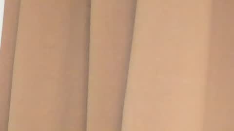 Alicia online show from April 21, 1:42 am