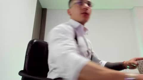 Jonathan online show from June 14, 6:32 pm