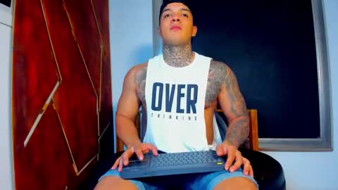 AquilesElpapi online show from November 7, 12:03 am