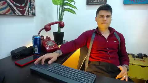 aquilestaylor online show from July 9, 12:53 pm
