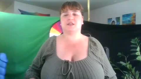 BustyPrincessLeila online show from June 24, 12:50 am