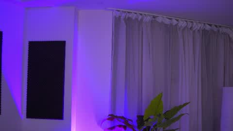IsaBella online show from June 19, 7:42 pm
