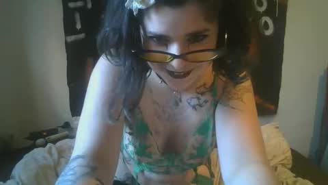 Daisy online show from February 4, 3:05 pm