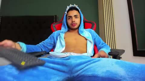 ares_pain_ online show from April 29, 8:02 pm