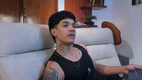 Snapshot of aress444 chatting on September 10, 3:07 am aress444 online show from September 10, 3:07 am