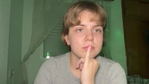 ari_crystal online show from March 11, 7:39 pm