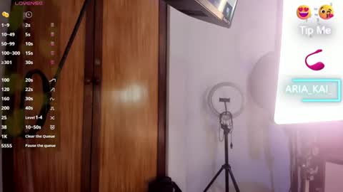 aria_kai_ online show from July 23, 11:41 am
