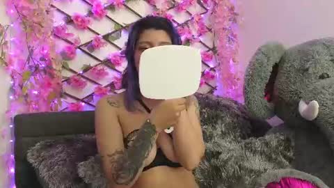 aria_silk online show from June 16, 8:57 pm