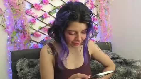 aria_silk online show from June 15, 1:41 am