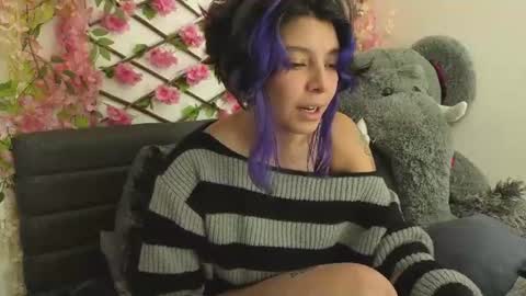 aria_silk online show from July 13, 5:38 pm