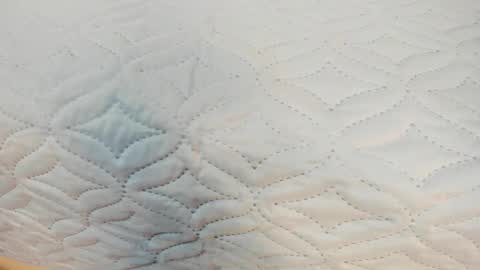 aria_walker_ online show from March 8, 11:36 am