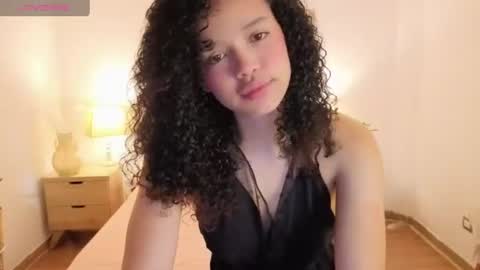ariaa_23 online show from June 29, 12:16 pm
