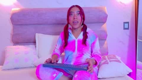 Aria online show from December 5, 1:09 pm