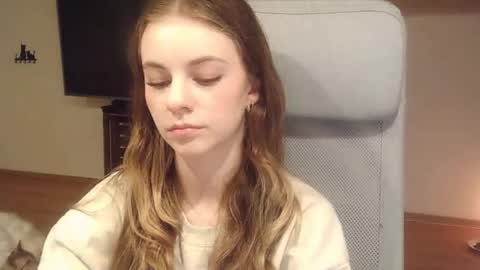 AriaCreazy online show from October 10, 8:46 pm