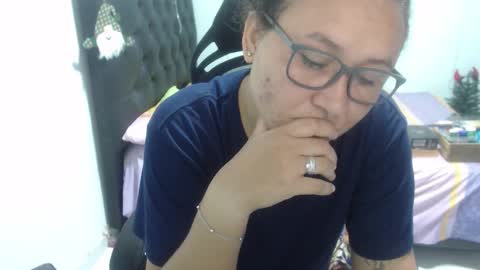 ...Ariana... online show from December 1, 6:17 pm