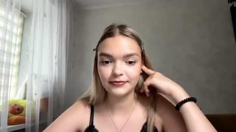 ariamonroex online show from July 30, 10:38 am