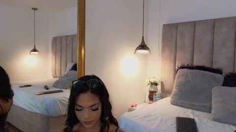 Ariana  online show from October 14, 7:50 pm