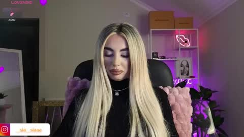 Ariana online show from April 30, 9:41 pm