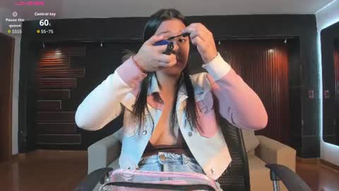 arianarouse  online show from June 21, 1:06 pm