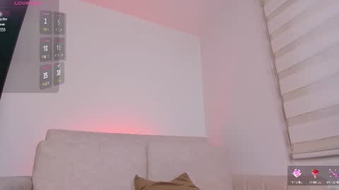 arianna_0 online show from July 28, 12:48 pm