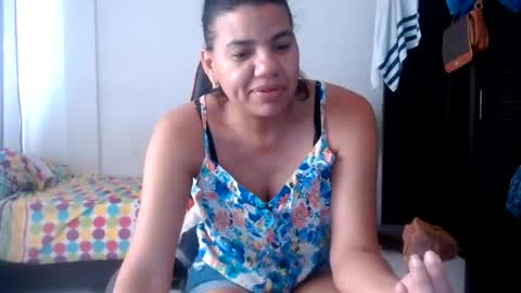 ariannaloovel online show from July 28, 6:20 pm