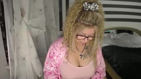 ArianeSexy online show from May 15, 8:27 pm