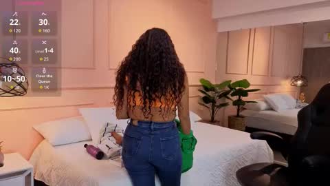 arielblossom____ online show from March 17, 11:59 am