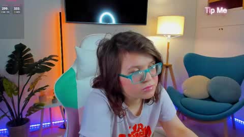 Ariell Mini online show from May 1, 6:07 am