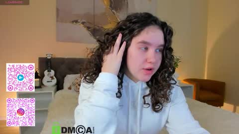 Snapshot of ariella_sol chatting on October 9, 1:22 am Ariella GTM3 Tue Wed Thu Fri Sat 0400 am-1030pm online show from October 9, 1:22 am