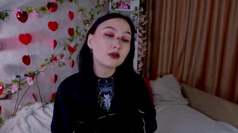 Dee online show from February 26, 4:49 am