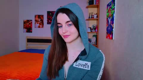 Snapshot of arielstonks_lovee chatting on March 4, 9:07 am arielstonks_lovee online show from March 4, 9:07 am