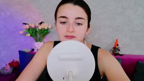 Snapshot of arielstonks_lovee chatting on October 7, 5:25 am arielstonks_lovee online show from October 7, 5:25 am