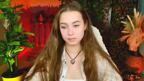 arielsykes online show from June 14, 5:42 am