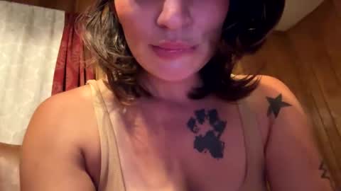 Snapshot of arielwyld chatting on October 22, 12:58 am ariel colin when hes here online show from October 22, 12:58 am