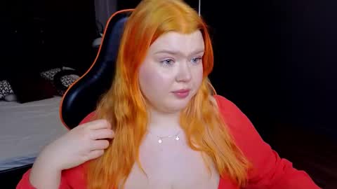 Adele online show from February 1, 8:17 pm