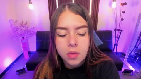  Arianna  online show from January 18, 5:00 pm