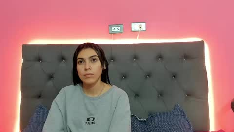 Aria  Cholee online show from April 25, 1:41 pm