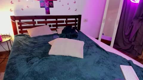 Ari online show from November 25, 11:47 pm