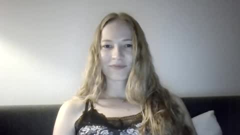 arionette online show from June 24, 7:43 pm