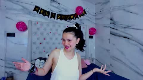 arisha_lee2 online show from March 12, 11:19 pm