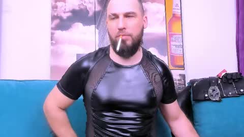 Snapshot of armandosteel chatting on February 25, 7:49 pm Armando online show from February 25, 7:49 pm