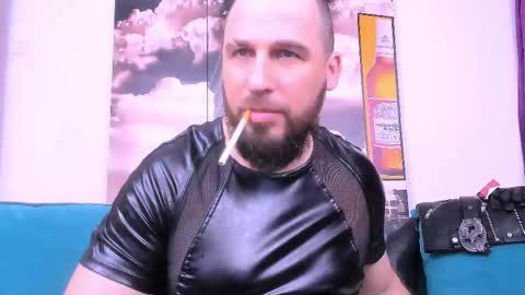 Snapshot of armandosteel chatting on February 25, 10:53 pm Armando online show from February 25, 10:53 pm