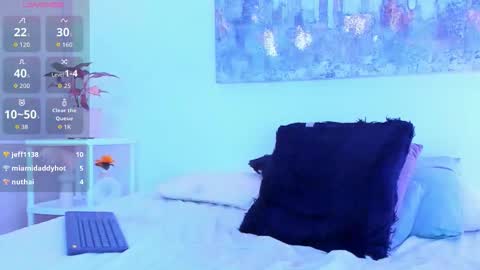 Snapshot of arminjones1 chatting on October 19, 10:53 am online show from October 19, 10:53 am
