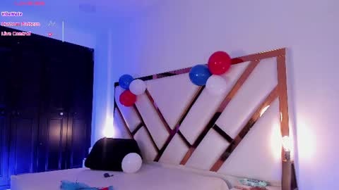 Aron cruz  online show from July 4, 1:37 pm
